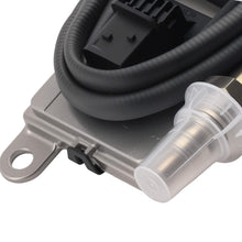 Laden Sie das Bild in den Galerie-Viewer, 2x NOx-Sensor kompatibel für Mercedes-Benz Actros Atego Citan Euro6 A0101531528A0101531628