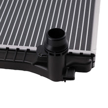 Laden Sie das Bild in den Galerie-Viewer, Neu Aluminium Kühler kompatibel für Audi A3 8VS 2013-2020 Limousine 5Q0121251GQ Motorraum