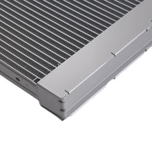 Laden Sie das Bild in den Galerie-Viewer, Aluminium Radiator kompatibel für BMW X5 3.0L 4.8L 07-10 17117585036 17117533471
